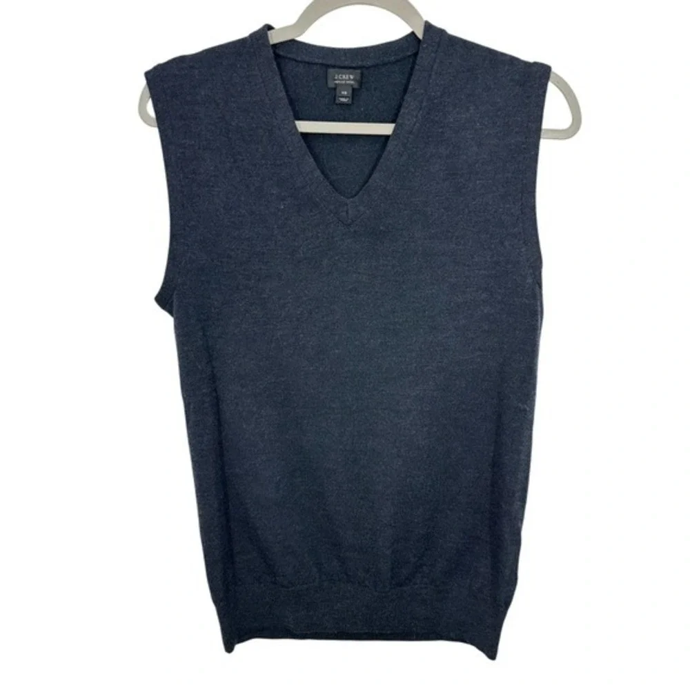 J. Crew Men's Dark Gray 100% Merino Wool V Neck Sweater‎ Vest Preppy Academia